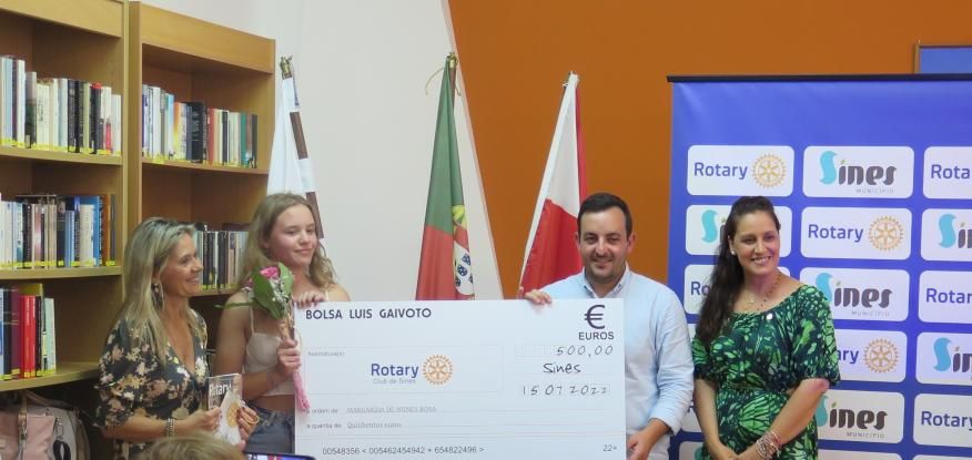 Entrega de Bolsa de Estudo Lu&iacute;s Gaivoto